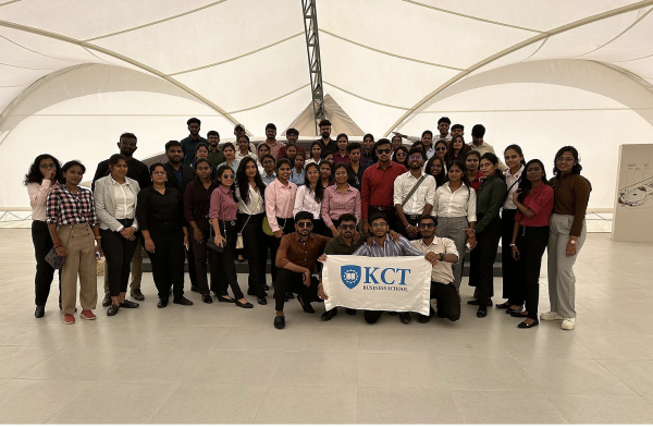 Sinh viên Trường Kinh doanh KCT khám phá tương lai tại uSky Transport